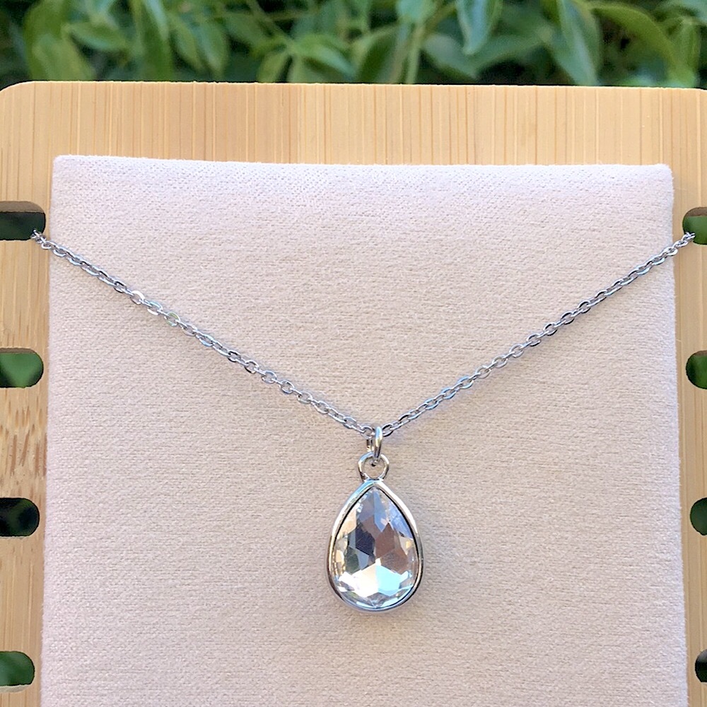 Elegant Silver Pear Crystal Drop Pendant Necklace - Picture 7 of 7
